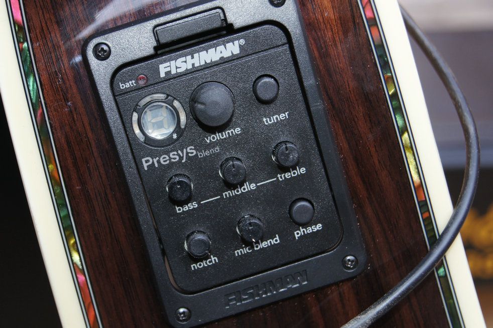 Fishman Presys Blend 301 Dual Mode Guitar Preamp EQ Tuner Piezo Pickup Equalizer System med Mic Beat Board i stock2683445