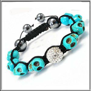 30PCS / LOT NYHET 8PCS Skull Turkos Pärlor +1 st CLAY CRYSTAL BEADS Armband