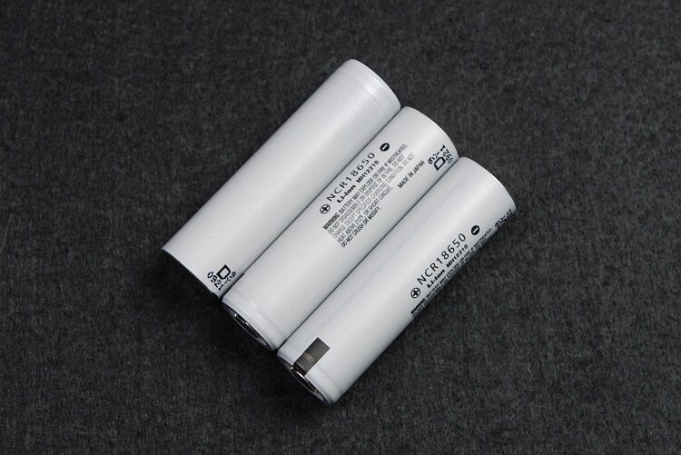 Ncr 2900mah Li Ion 3 6v Battery X2 Sr44 Battery Vrla Battery From Szledlight 15 54 Dhgate Com