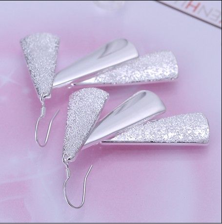Högkvalitativ 925 Silver Drop Earrings Mode Ladies Smycken Gratis Frakt 10Pair / Lot