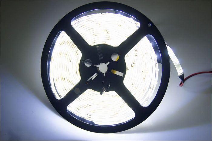 12V IP65 Vattentät 5M 300LED 3528 SMD Flexibel LED -strip Light Lamp White 60LED M Strömförsörjning288o