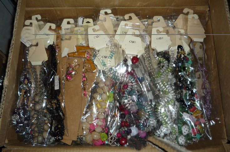 Inventory low price package deal with mixed style necklace 500g $ 37.46