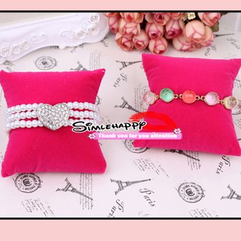 Fluwelen Kussen Armband Bangle Watch Display 2 Kleur Kies Zwart en Roze Sieraden Houder