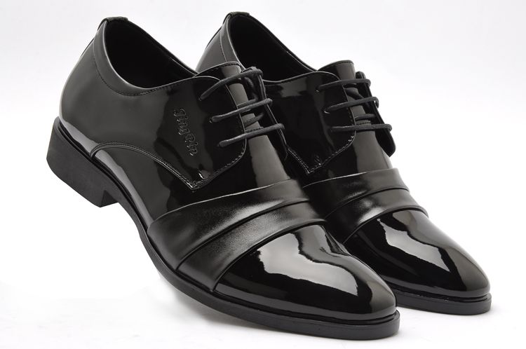 stores that sell prom shoes
