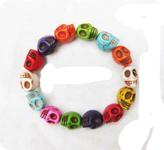 24 stks / partij Stretch Vislijn Multicolor Turquoise Skull Strand Armbanden