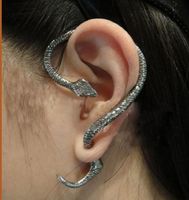 Unikalne kolczyk Punk Cool Gothic Fashion Snake Ear Stud Clip Cuff Cuff Earring One Element Do lewego ucha Losowy kolor
