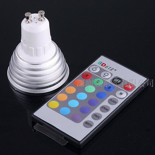 hochwertige dimmbare Memory-LED-Glühbirne und Fernbedienung mit 16 verschiedenen Farben RGB 1 Stück