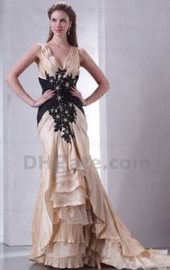 Опт Элегантный скромный 2021 новый V-образным вырезом золота атласных черных кружевных аппликаций мать невесты платья вечернее платье MD012