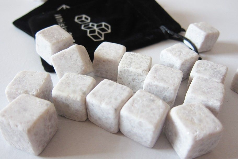2013 NEW! 100% natural whiskey Stone 12pcs set with a velvet bag, 1800pcs/lot whisky rock ice stone ice cube stones-image-133230306