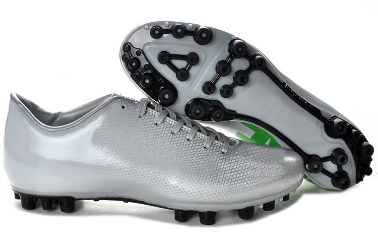 Buy Best And Latest BRAND Men Soccer Cleats Cristiano