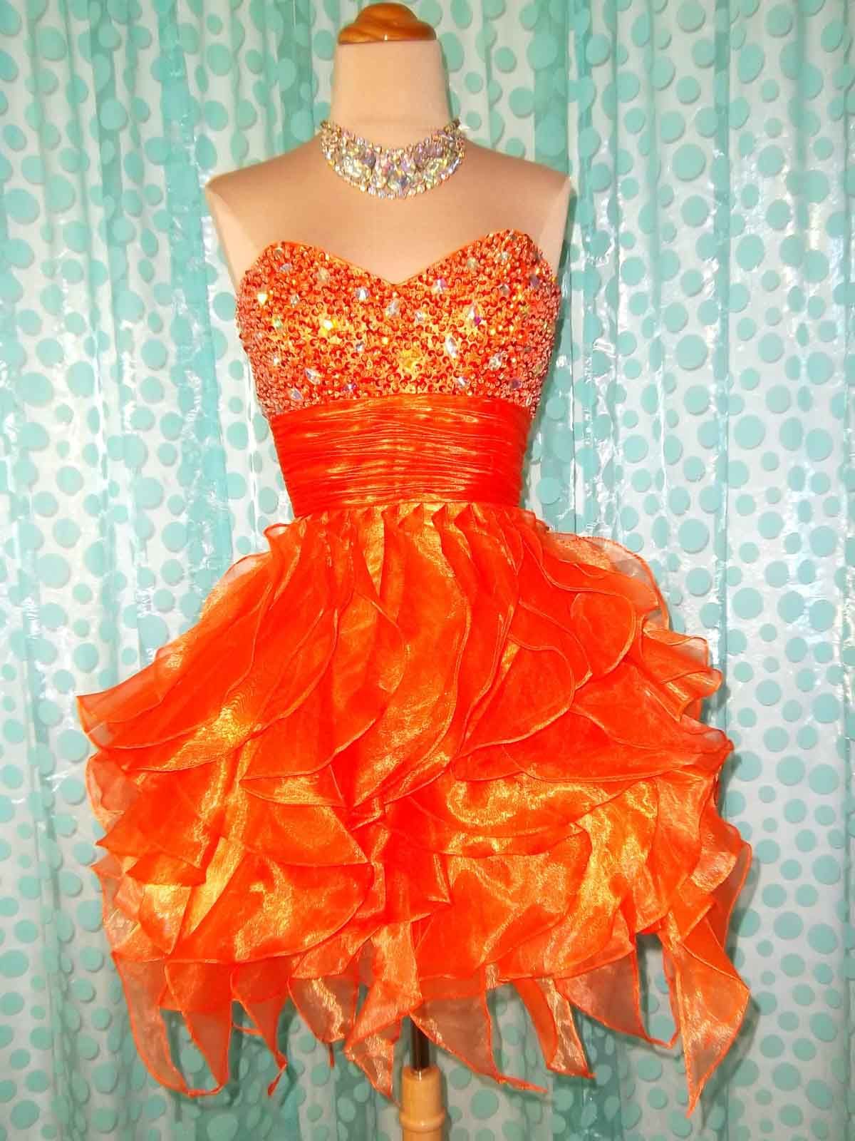 orange short outfit
