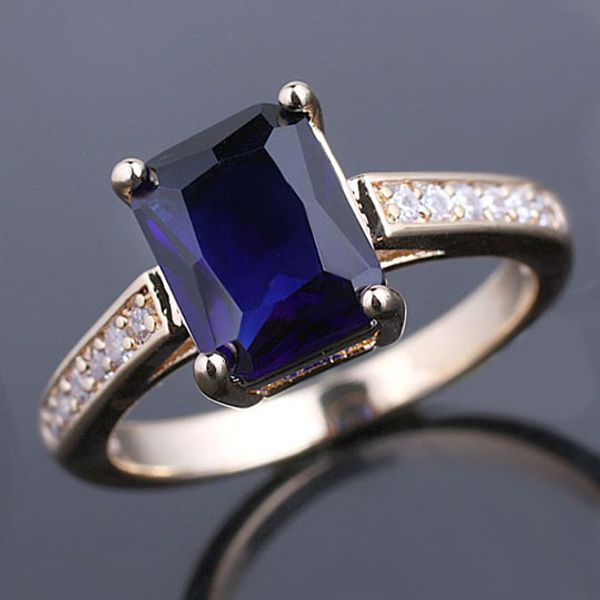 

Com Pedras laterais timejewel