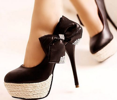 2016 Populares Bombas Negro o Blanco Moda de señora elegante Verano Altro tacón alto bombas con arco zapatos de mujer zapatos de plataforma envío gratis