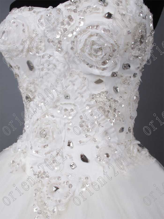 2016 Spring Brilliant Sweetheart Applique Beaded Ball Gowns Cathedral