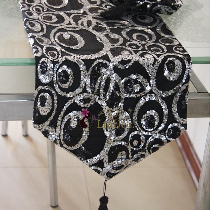 Download New Arrival Decorating Fabric Table Runner With Tassels ...
