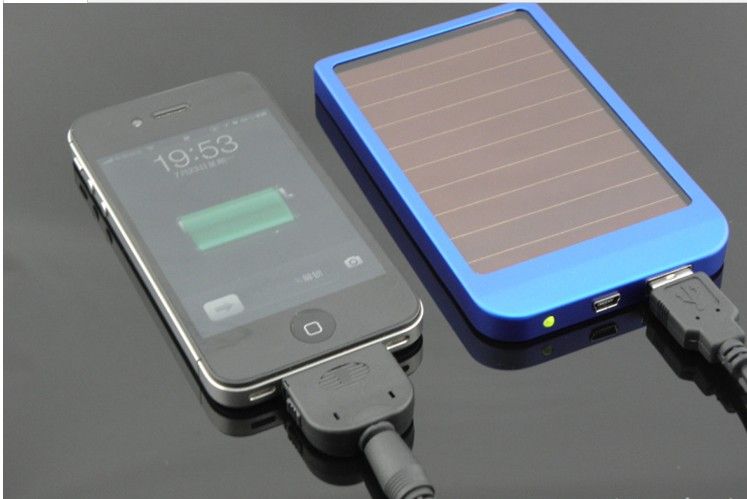 2600mAh Energien-Bank USB-Sonnenkollektor-Ladegerät-Batterie für MITTLERE MP3 MP4 PDA Telefon Freies shipping + Retail B