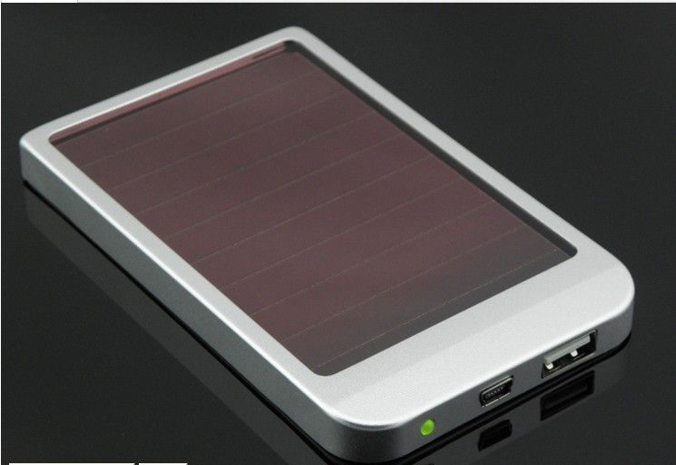 2600mAh Energien-Bank USB-Sonnenkollektor-Ladegerät-Batterie für MITTLERE MP3 MP4 PDA Telefon Freies shipping + Retail B