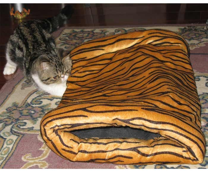 New Tiger Stripe Pet Cat Bag Bed House Tunnel Warm Soft Beds Sleep