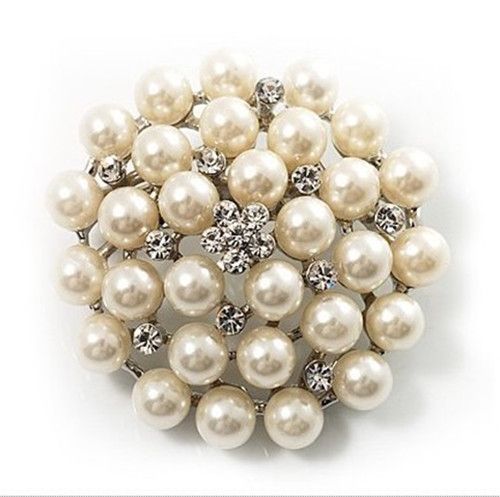 Verzilverd Ivory / Cream Pearl and Clear Rhinestone Crystal Party Broche