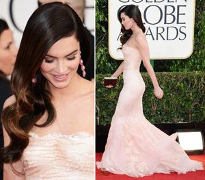 Golden Wedding Dresses al por mayor-Megan Fox Globos de Oro sin tirantes de color rosa claro Mermaid Encaje Celebrity vestido vestidos de boda