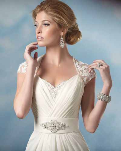 2013 Cap Sleeves Sheath Wedding Dress Keyhole Back Sweetheart Chiffon