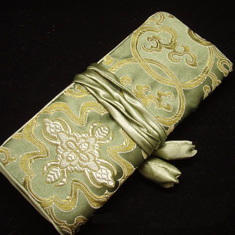 

Large Portable Silk Brocade Jewelry Roll Up Travel Bag Storage Pouches Clutch Bag with Zip Packaging Bags Cosmetic Makeup Storage