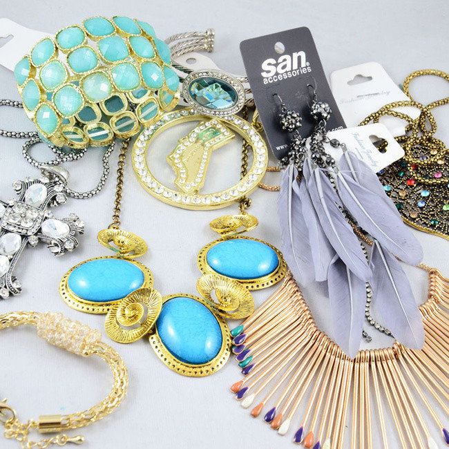 2013Wholesale Mix Jewelry Crystal Pearl Necklaces Bracelets Earrings