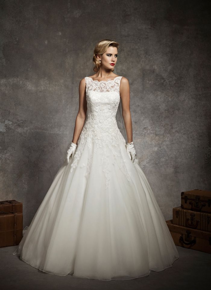 gown design with lace