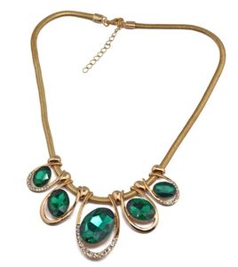 Europeisk stil Fashion Gold Plated Metal med Big Rhinestone Green Crystal Snake Chain Halsband för modekvinnor