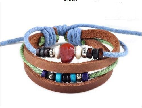 Ordine della miscela Multi stili 50 pezzi Uomo Donna Cordoncino in pelle intrecciata Perlina Croce Bracciale a forma di cuore Polsino Canapa Surfer212L