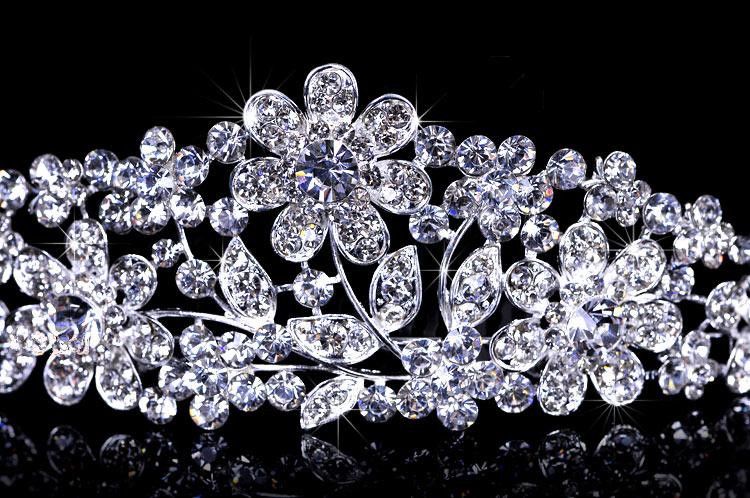 Shiny Rhinestones Princess Crown Tiaras Bridal pannband kam hårklipp bröllop smycken brud proms 277y