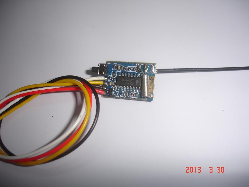 200mW UHF Audio And Video Wireless Transmitter UHF Video Sender AV