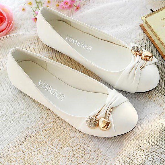 yeezy shoes original price