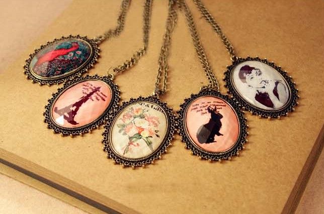 20 stks * Vintage Cameo Ketting Eiffel Tour Bloem Animal Monreo Retro Lece Sieraden 5 Style Mix