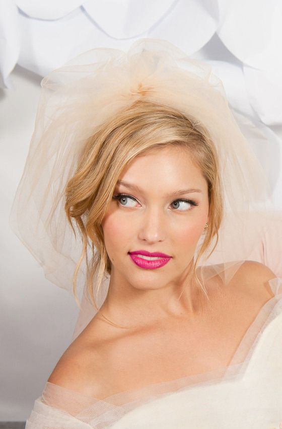 2017 Nude Blush Pink Two Layers Bridal Veils Tulle Veils Short Bridal