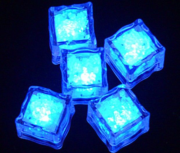 360 * LED Buz Küpü Işık 6 Renk Değiştirme Flaş Kristal Küp Romantik Parti Düğün için