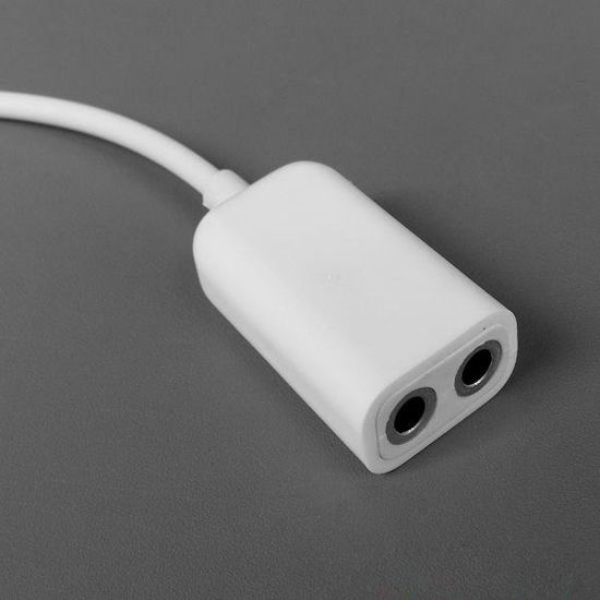 New Apple 3.5mm Audio Headphone Earphone Y Splitter Adapter Cable