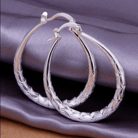 Best-selling fashion jewelry 925 silver hoop earrings for women Top quality 