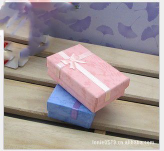 Embalagem de exibição de moda caixas de presente caixa de jóias caixa de pingente caixa de brincos 5825 cm cor aleatória lot5356098