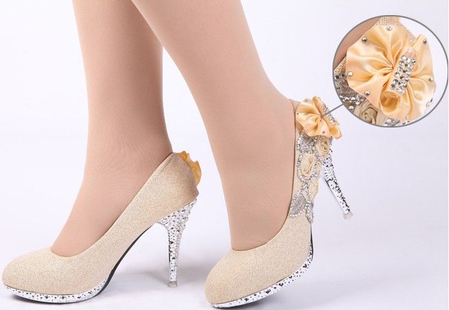 Hot Red Wedding Shoes Rhinestone Decorations Flowers Wedding