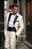 Пользовательские MadeTailcoat Ivory Groom Tuxedos Best Man Пиковая Black отворотом Groomsmen Мужчины свадебные костюмы Жениха (куртка + брюки + Tie + Girdle) H783