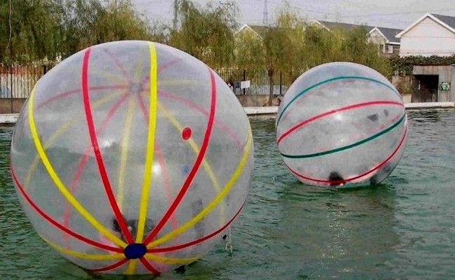 أحدث سمك 2 متر قطرها 0.8 مم TPU نفخ زورب المشي الكرة / كرة الماء المشي مع ألمانيا العلامة التجارية Tizip + 600W منفاخ