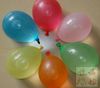 2017 Célébrez le ballon décoré Exercice visant le ballon de pistolet Prix bas Latex couleur Ballons d'eau gratuits Robe de soirée de mariage