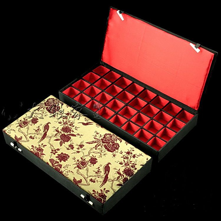 Boutique Wooden 32 Multi Grid Box Earring Stud Packaging Silk Brocade Ring Pendant Case Jade Agate Jewelry Storage Boxes 