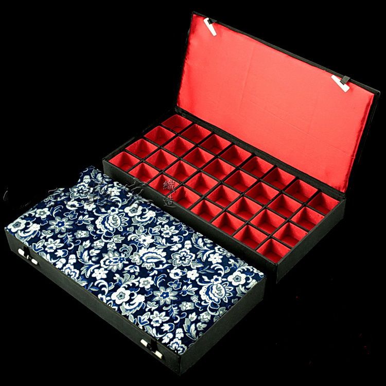 Boutique Wooden 32 Multi Grid Arender Packaging Brocade Brocade Ring Case de colgantes Jade Agate Cajas de almacenamiento de joyas 6179775