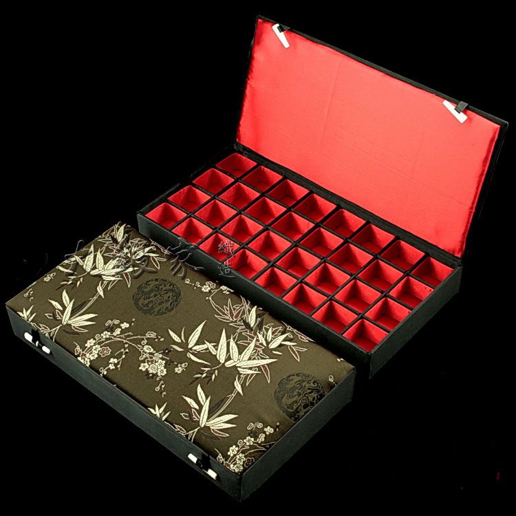 Boutique Wooden 32 Multi Grid Box Earring Stud Packaging Silk Brocade Ring Pendant Case Jade Agate Jewelry Storage Boxes 