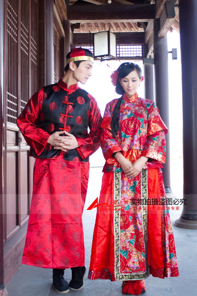 Uniquely! Chinese Traditional Wedding Dress Toast Cheongsam Bride And ...