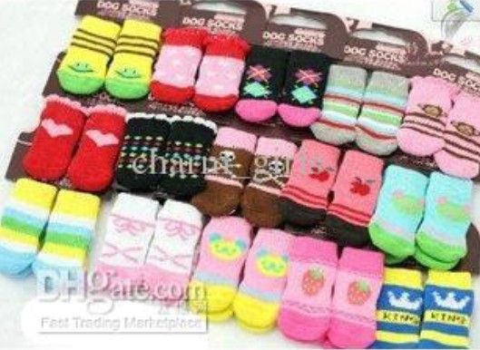 Niska cena (Mix Multicolor Rozmiar S M L) Moda Design Pet Dog Socks 400 sztuk / partia = 100 zestawów / partia Darmowa Wysyłka