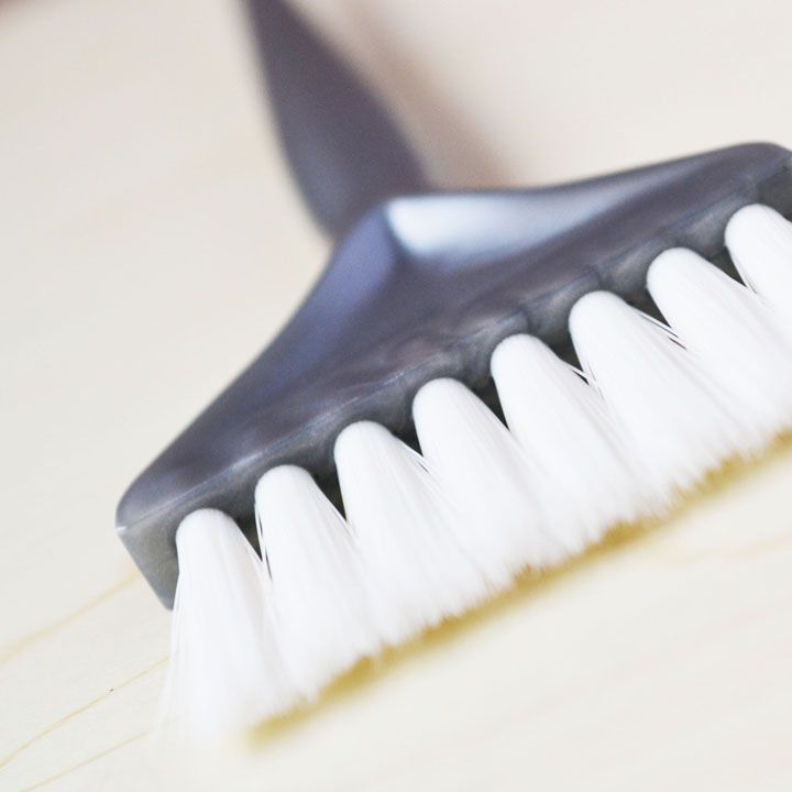 Professional Hair Salon Hair Color Brush Silvery Grey Color Free