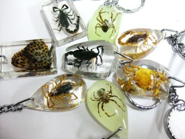 Style mixte 15pcs / lot unique cristal artificiel ambre insectes porte-clés porte-clés et voiture porte-clés mode cadeaux